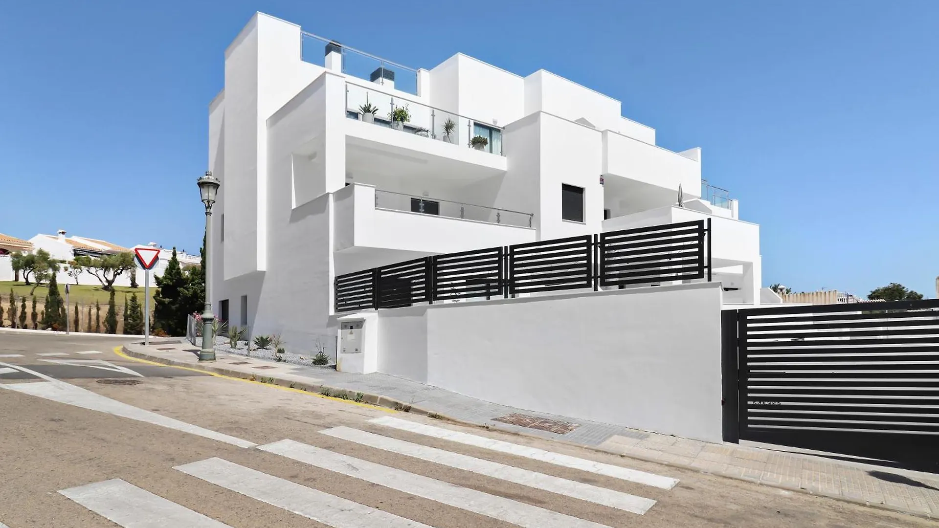 Nerja Apartamento Con Piscina Y Garaje 西班牙