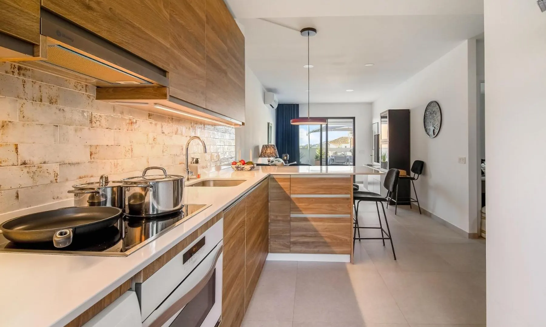 公寓 Nerja Apartamento Con Piscina Y Garaje
