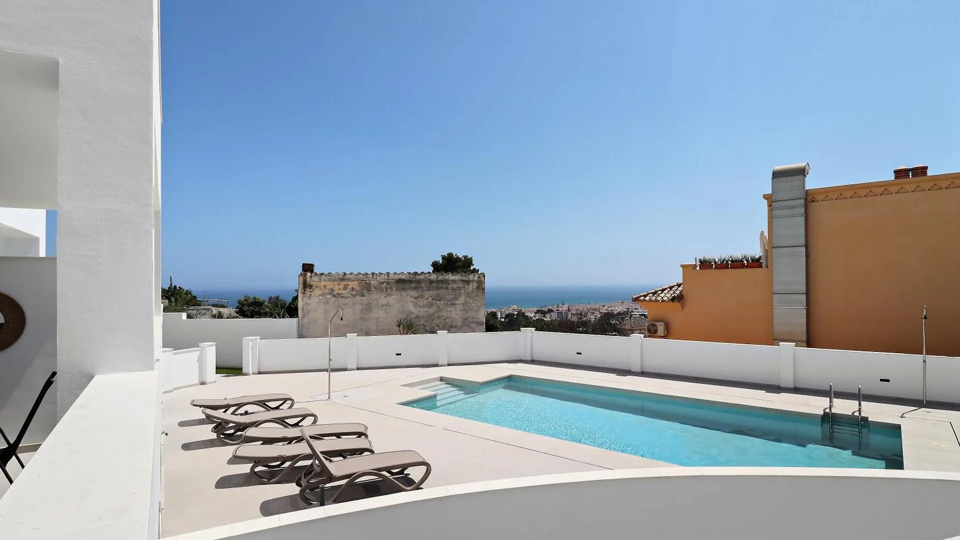 Nerja Apartamento Con Piscina Y Garaje 0*,  Spain