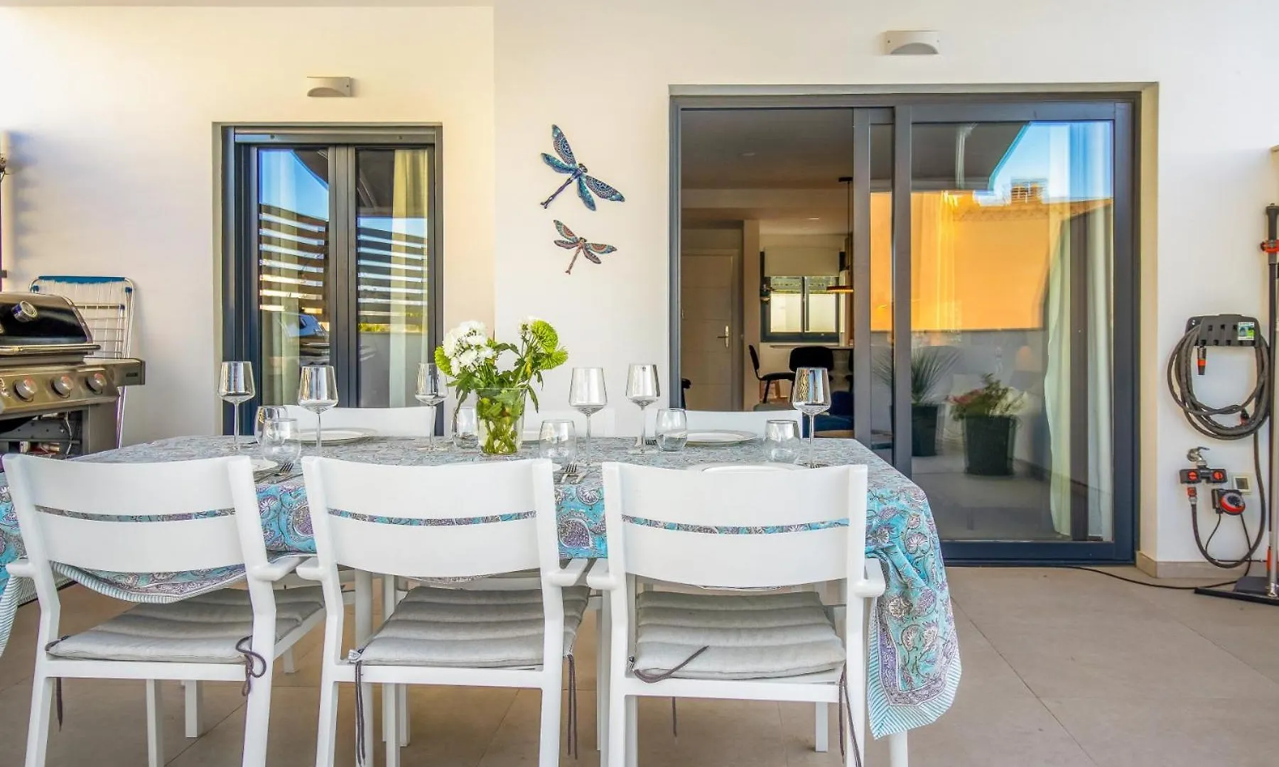 Nerja Apartamento Con Piscina Y Garaje